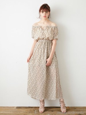 フェザーシフォンマキシドレス