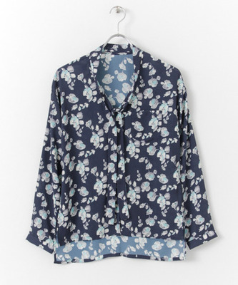 花柄ボウタイブラウス