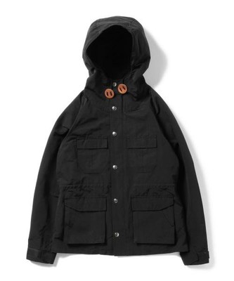 マウンテンパーカ