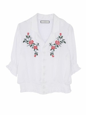 コラボ花刺繍ブラウス