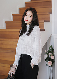 フリルハイネックシースルーレースブラウス