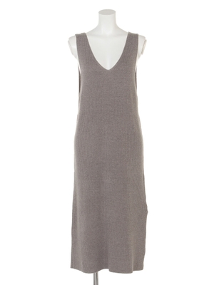 Ungrid （アングリッド）【Classy】スリットニットマキシOP