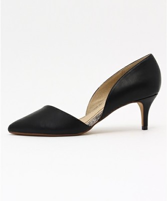 スラッシュカットパンプス