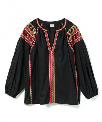 マルチ刺繍ブラウス