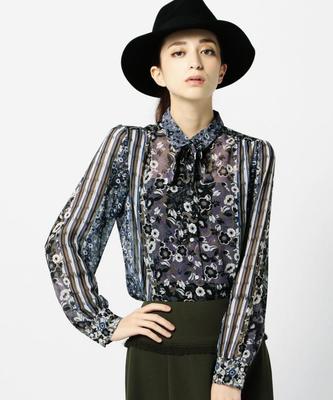 ボウタイプリントブラウス