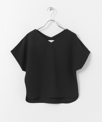 Vネックブラウス