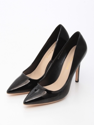 エナメルポインテッドパンプス