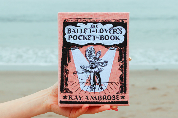 BALLET LOVER'S BOOK CLUTCH