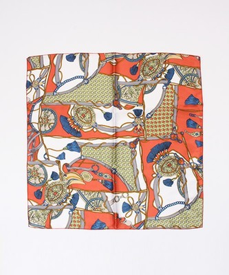 タッセル柄サテンスカーフ