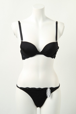 モールドカップ＆ケミカルレースブラジャー＆ショーツセット