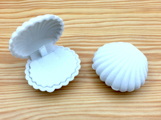 プレゼント用に★ シェル型ピアスケース ホワイト ピアス イヤリング ジュエリーボックス