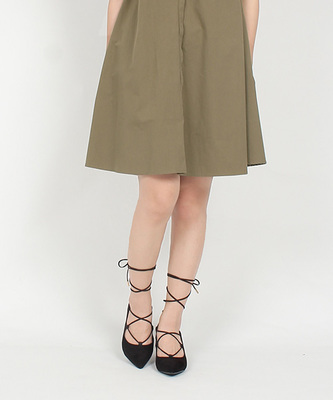 ポインテッドトゥレースアップパンプス