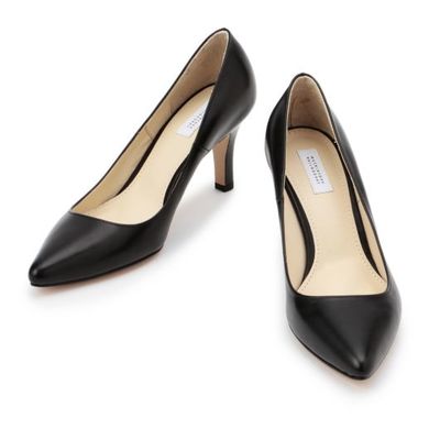 リトルブラックパンプス