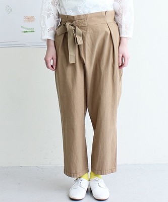 巻きテーパードパンツ