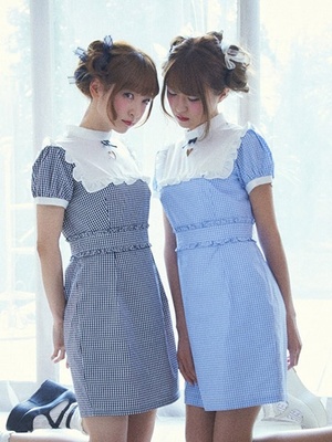 ハートくりぬきスタンド衿ギンガムタイトOP