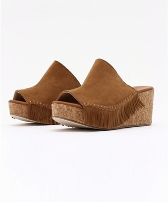 フリンジサンダル