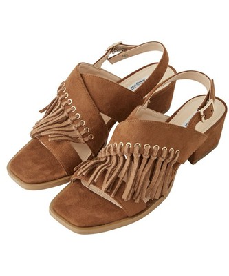 フリンジサンダル