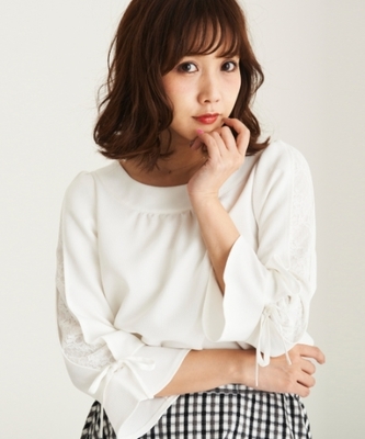 レースリボン袖ブラウス