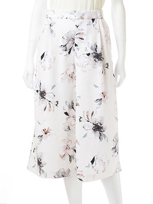 花柄プリントガウチョパンツ