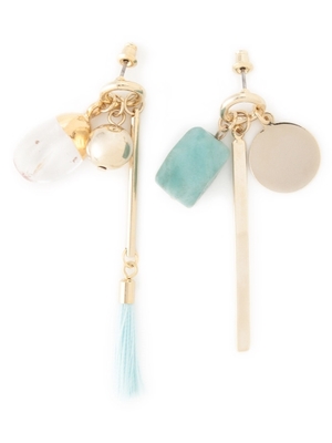 タッセルピアス