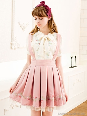 イチゴ刺繍スカート