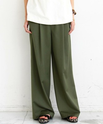 タックワイドパンツ