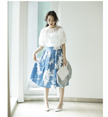 ボタニカル柄ミモレ丈スカート