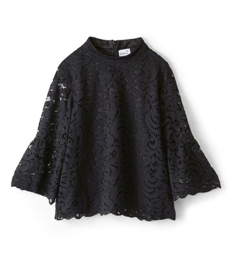 大人レースのハイネックトップス