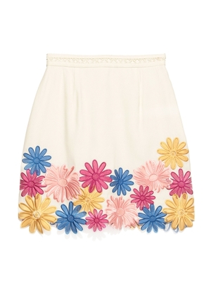 フラワー刺繍台形スカート