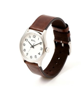 LEATHER STRAP WATCH