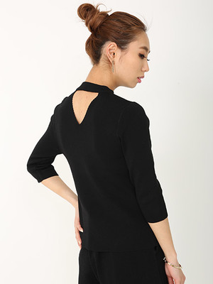 BACKオープンハイネックKNIT