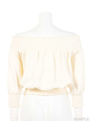 オフショルトップス