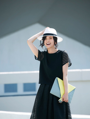 バイカラークラッチバッグ