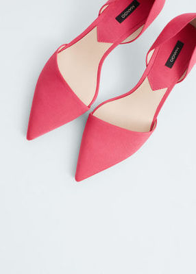 大人気のピンク＆黒パンプス