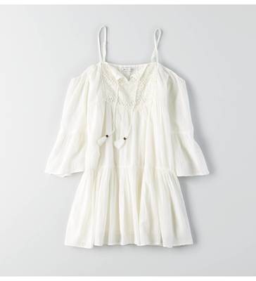 オフショルダーシフトドレス