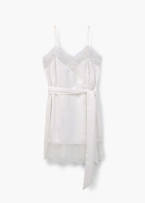 レースワンピース