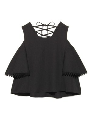 Lily Brown (リリーブラウン)　肩開きブラウス