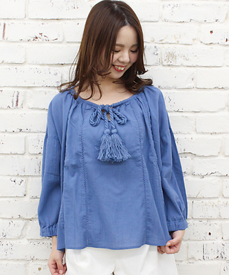 楊柳ハシゴレースブラウス