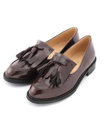 タッセルローファー