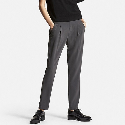 UNIQLO ドレープイージーパンツ
