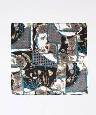 タッセル柄サテンスカーフ