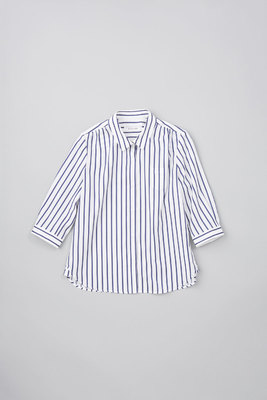 ストライプのシャツ