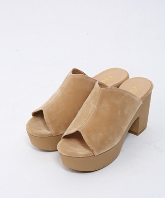 スエードサボサンダル