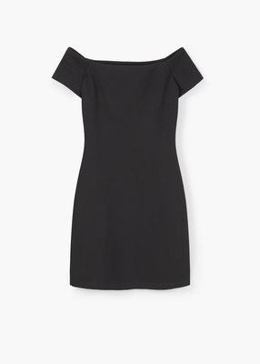 ポンチローマのタイトフィットワンピース