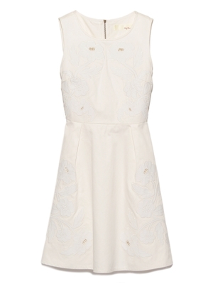 デニム刺繍ワンピース