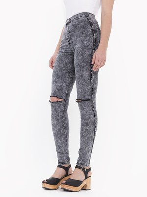 Distressed Easy Jean