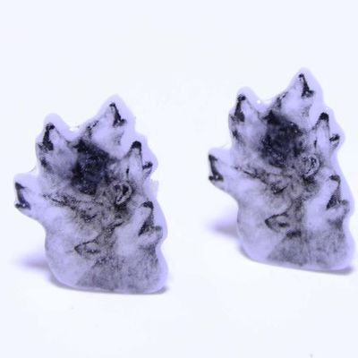 遠吠えのピアス　５匹