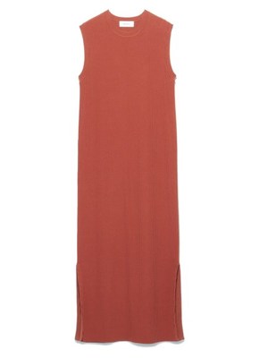 リブニットワンピース