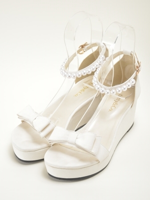 パールリボンサンダル