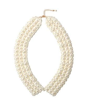 ドイリーみたいなパール調ネックレス